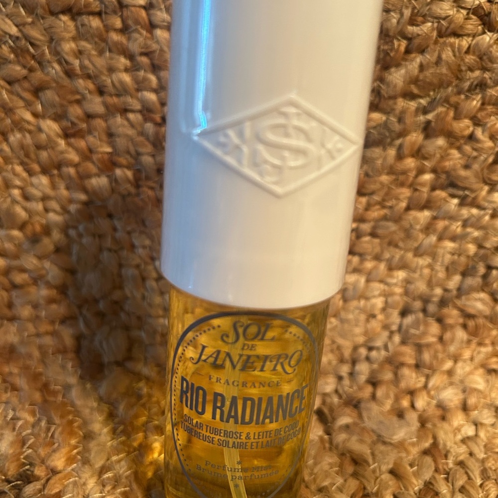 Sol de Janeiro Rio Radiance with White Cap